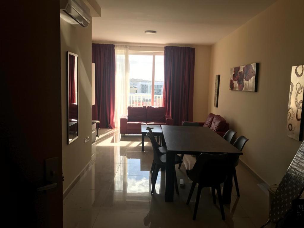 Point - 101Moroni Daire Sliema Dış mekan fotoğraf